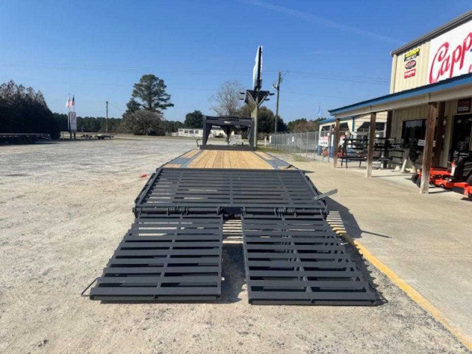 New 2026 Triple Crown Trailers TC GN14-25DT Equipment Trailer