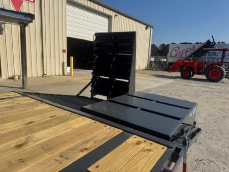 New 2026 Triple Crown Trailers TC GN14-25DT Equipment Trailer