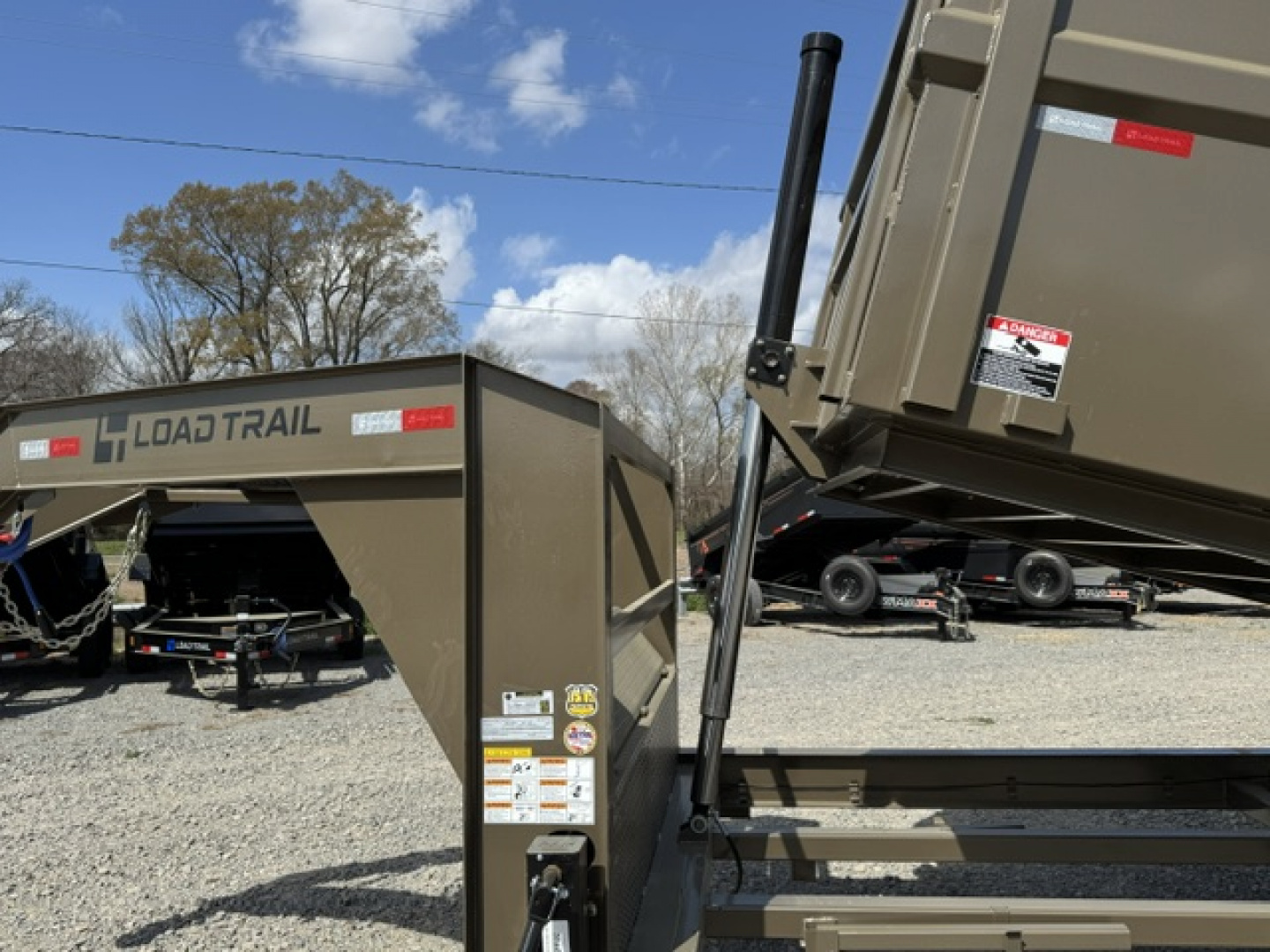 New 2026 Load Trail 83X16 GD Dump Trailer W/ TELESCOPIC LIFT, 14 PLY TIRES, RAMPS, TARP, SPREAD GATE, 48" WALLS