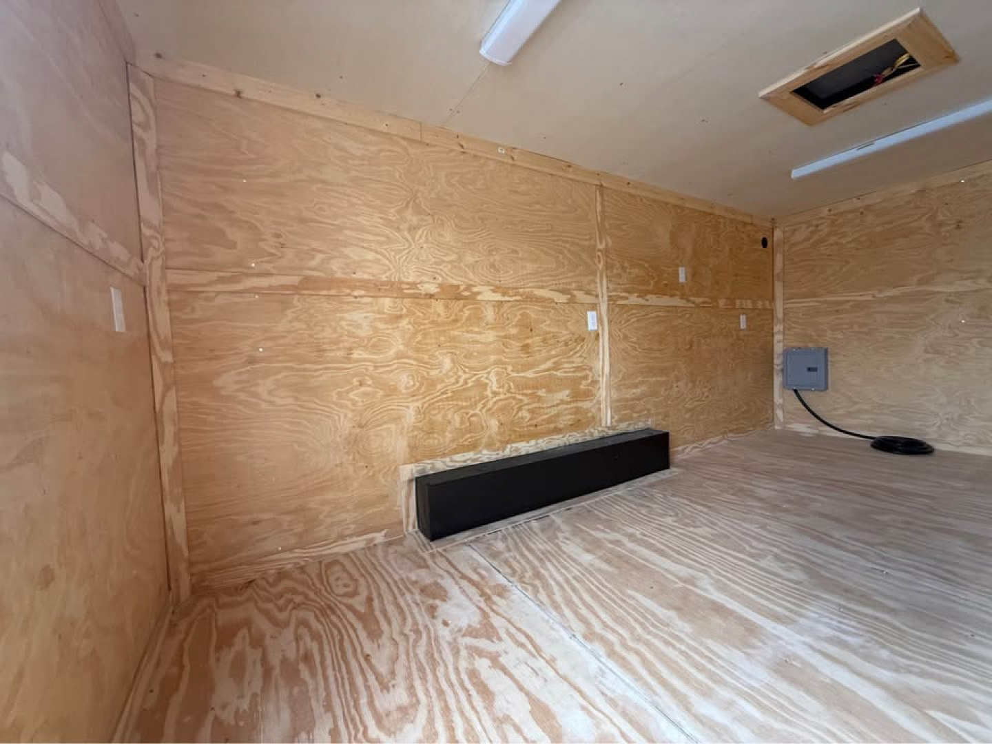New 2025 Oak Ridge 8.5x16TA Cargo / Enclosed Trailer