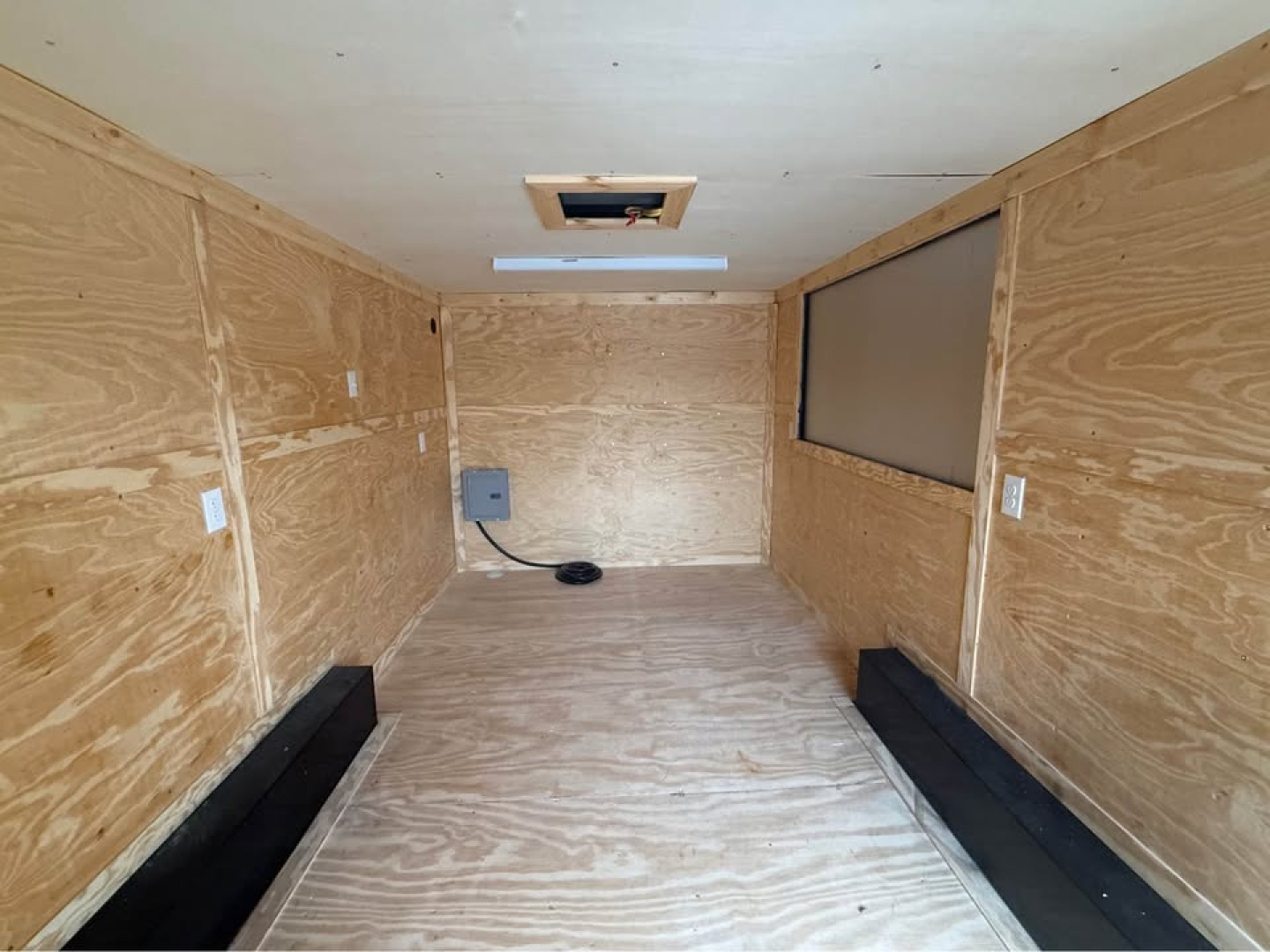 New 2025 Oak Ridge 8.5x16TA Cargo / Enclosed Trailer