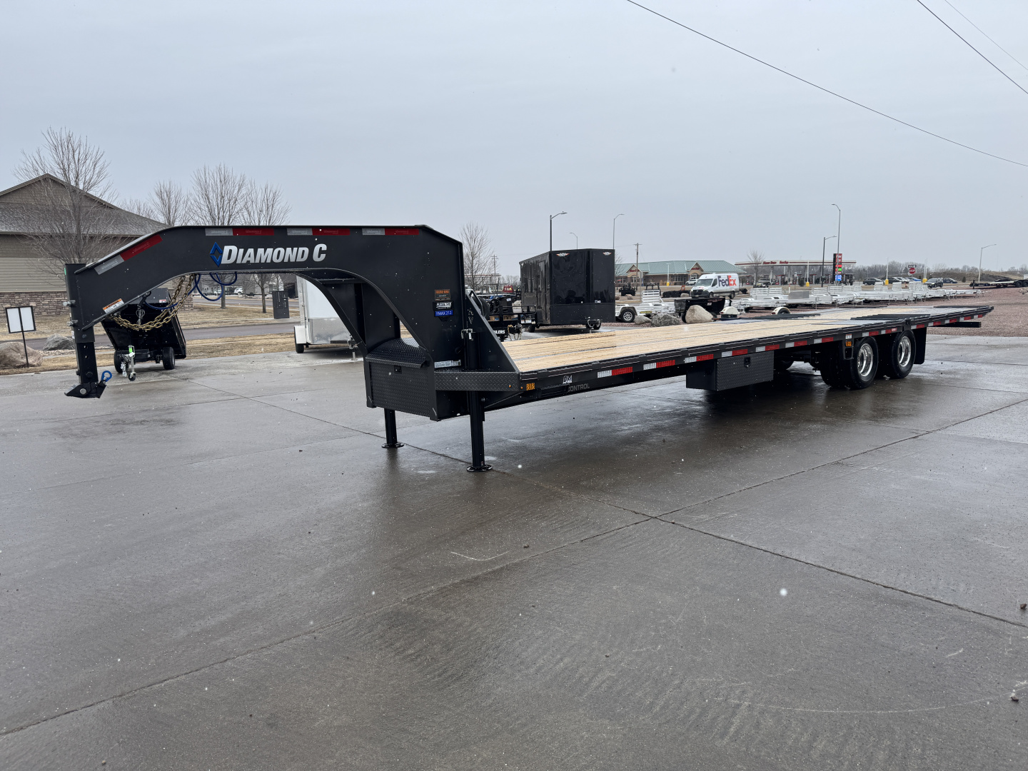 New 2026 Diamond C Trailers FMAX212-35 Flatbed GN Trailer