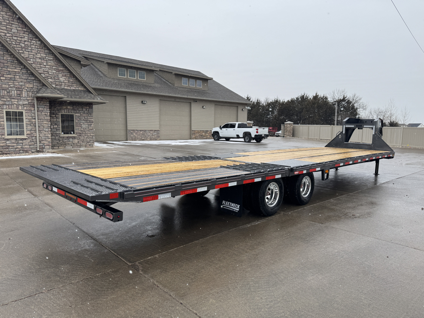 New 2026 Diamond C Trailers FMAX212-35 Flatbed GN Trailer