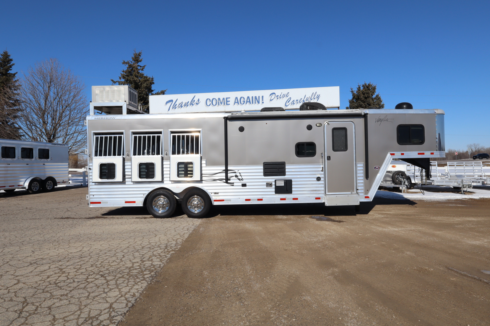 Used 2015 Merhow Trailers 3 Horse LQ Horse Trailer