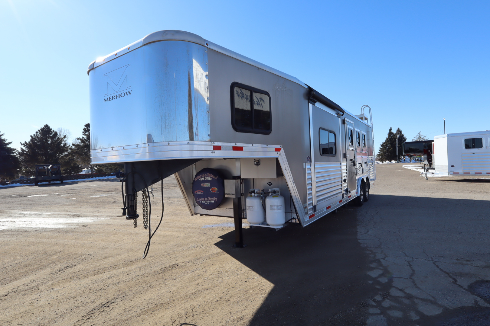 Used 2015 Merhow Trailers 3 Horse LQ Horse Trailer