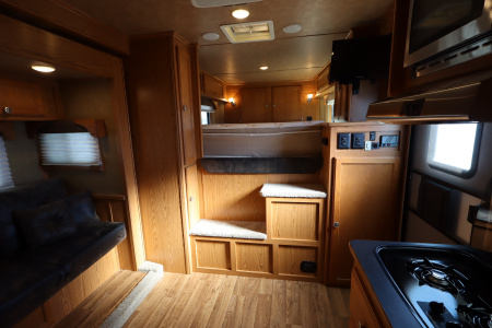 Used 2015 Merhow Trailers 3 Horse LQ Horse Trailer