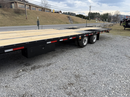 New 2026 DIAMOND C FMAX212 GOOSENECK TRAILER SPECIAL DIRTY GRAPHIX EDITION HYDRO JACKS & DOVE , 17.5 18 PLY TIRES