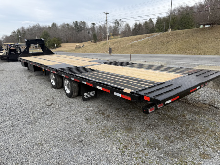 New 2026 DIAMOND C FMAX212 GOOSENECK TRAILER SPECIAL DIRTY GRAPHIX EDITION HYDRO JACKS & DOVE , 17.5 18 PLY TIRES