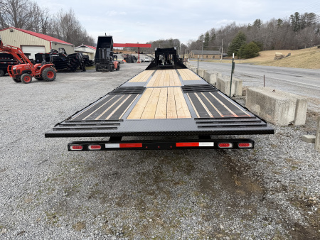 New 2026 DIAMOND C FMAX212 GOOSENECK TRAILER SPECIAL DIRTY GRAPHIX EDITION HYDRO JACKS & DOVE , 17.5 18 PLY TIRES