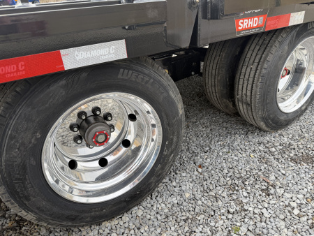 New 2026 DIAMOND C FMAX212 GOOSENECK TRAILER SPECIAL DIRTY GRAPHIX EDITION HYDRO JACKS & DOVE , 17.5 18 PLY TIRES