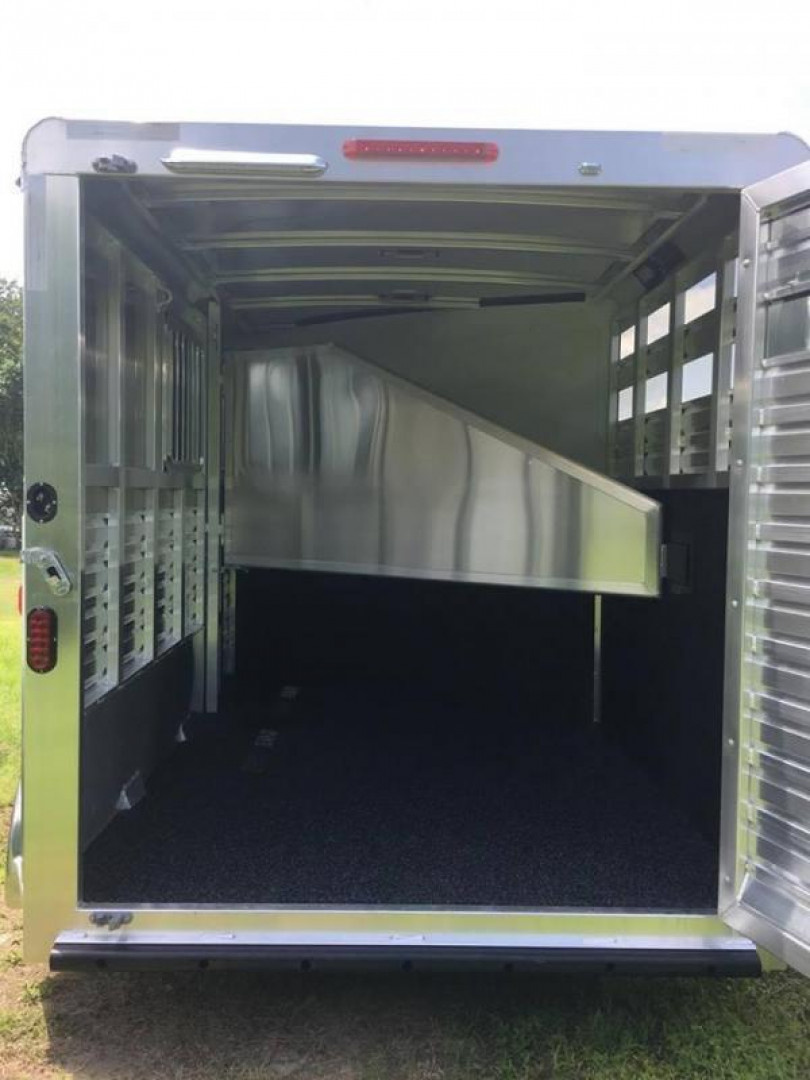 New 2026 Exiss Trailers EXPRESS 2H CXF EDITION Horse Trailer