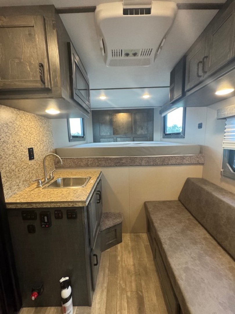 New 2026 Shadow 3H 5'6" LQ Weekender