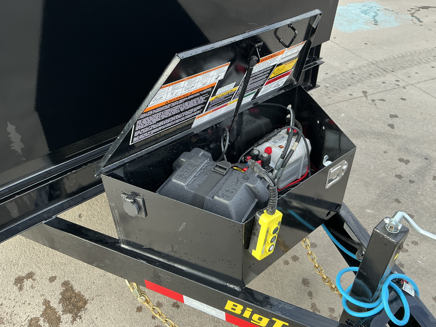 New 2026 Big Tex Trailers 14LX-14C4A-BK Dump Trailer