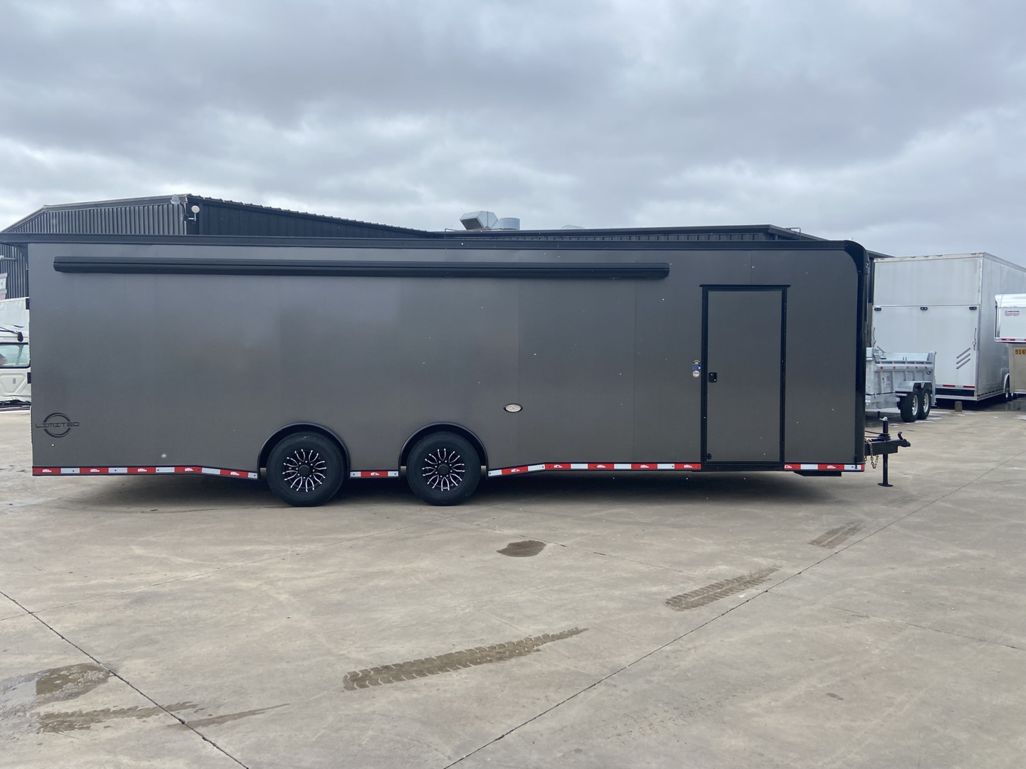 New United Limited 28' Racing Trailer