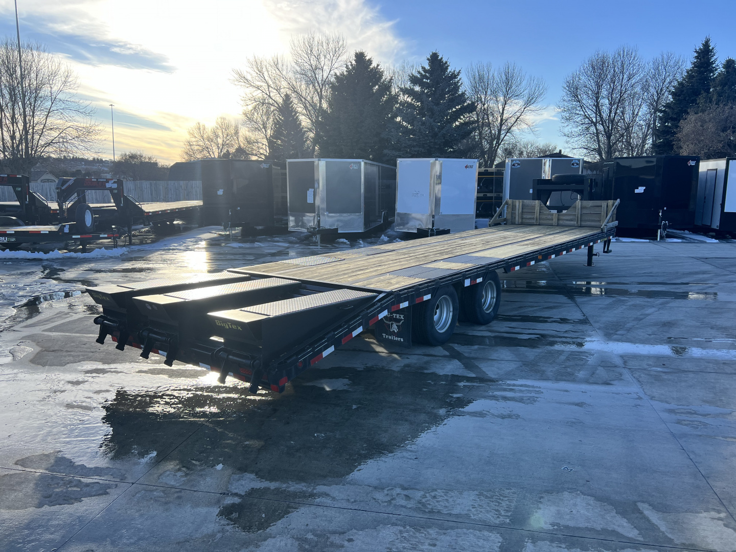 Used 2012 Big Tex Trailers 33ft Gooseneck Bodies