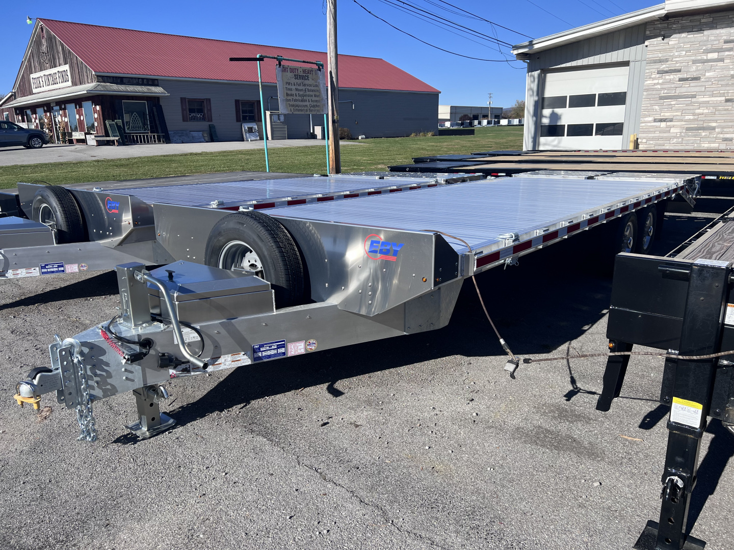 New 2025 EBY 8.5X25 14K Deckover Trailer