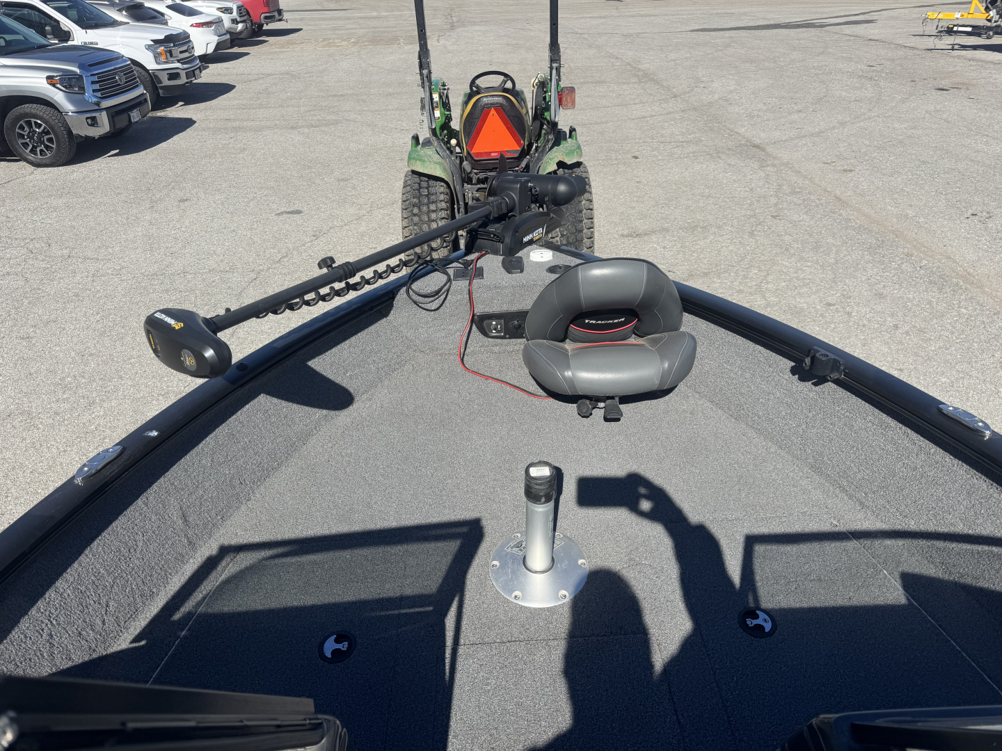 Used 2021 Tracker Boats Pro Guide Tracker Fishing Boat