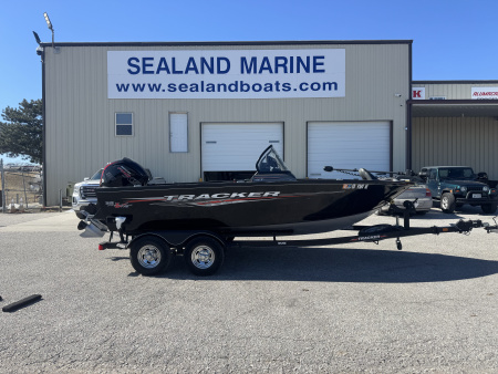 Used 2021 Tracker Boats Pro Guide Tracker Fishing Boat