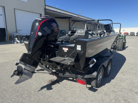 Used 2021 Tracker Boats Pro Guide Tracker Fishing Boat