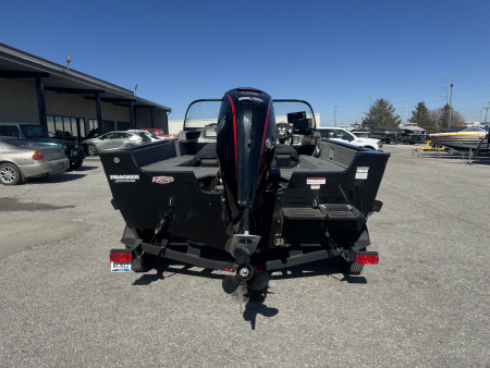 Used 2021 Tracker Boats Pro Guide Tracker Fishing Boat