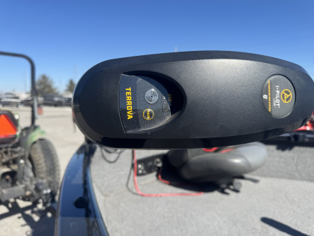 Used 2021 Tracker Boats Pro Guide Tracker Fishing Boat