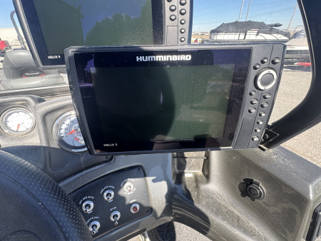 Used 2021 Tracker Boats Pro Guide Tracker Fishing Boat