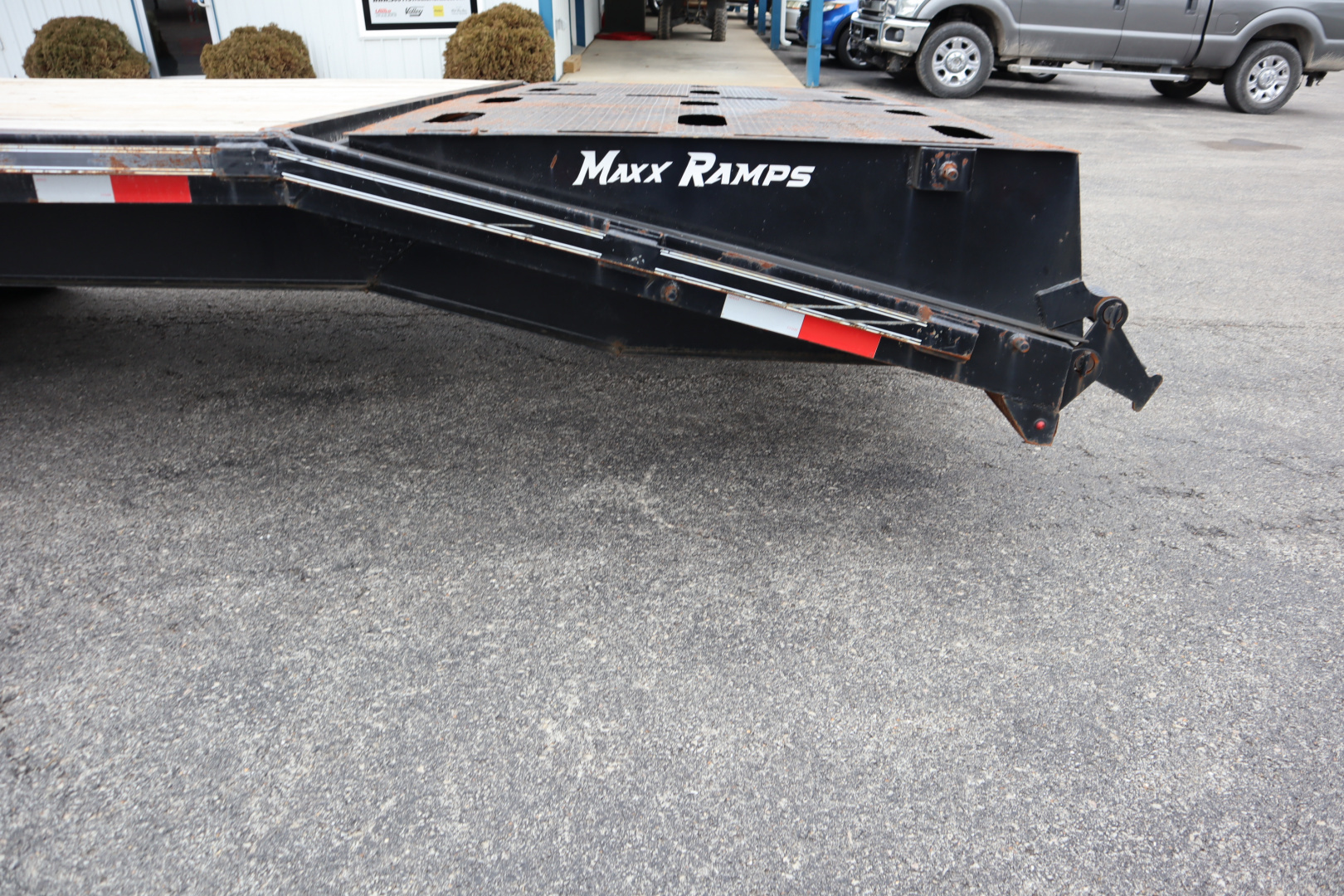 Used Repo 2023 Trail Maxx 40' Flatbed Flatbed Trailer