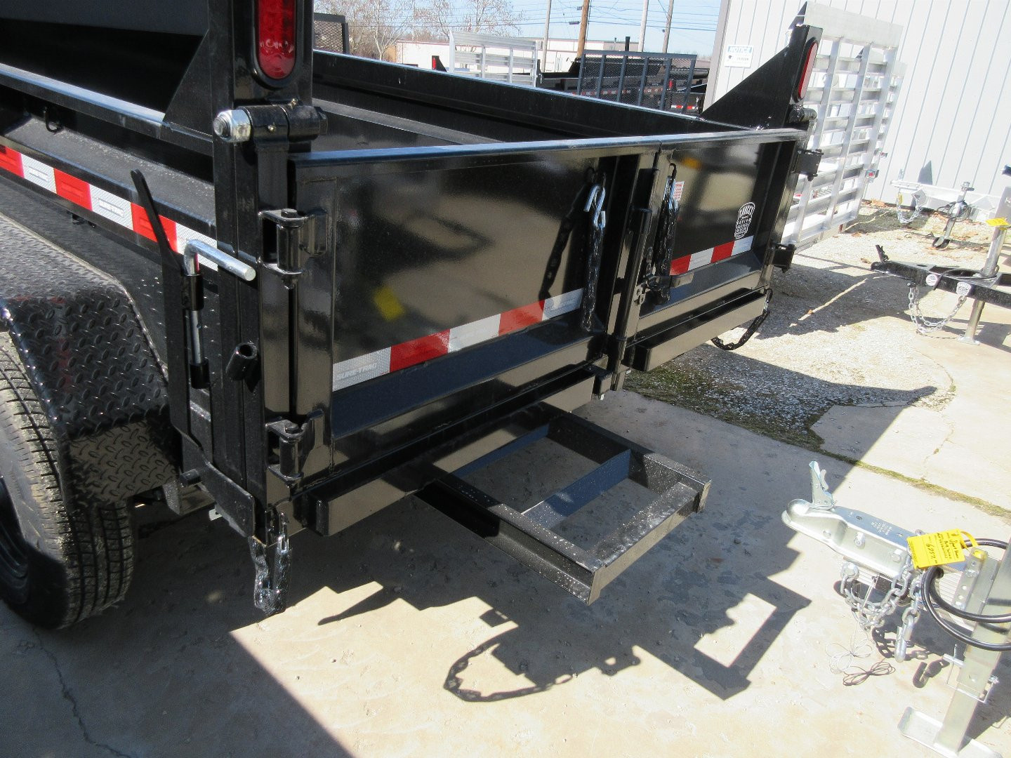 New 2026 Sure-Trac 72 IN x 10 LProfile 10K Single Ram Dump Dump Trailer