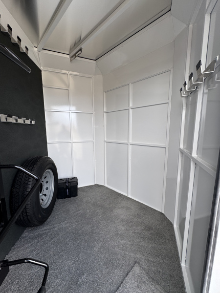 New 2026 Trails West 3H BP Classic Horse Trailer