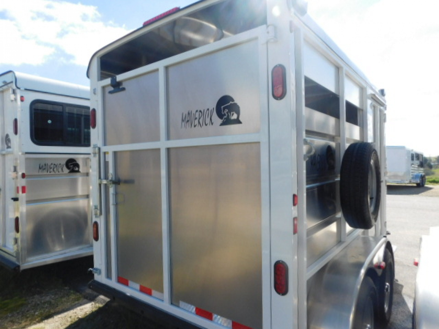 New 2026 Maverick 2H 13' Horse Trailer