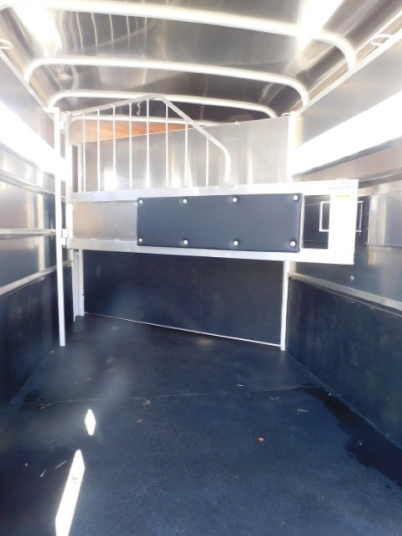 New 2026 Maverick 2H 13' Horse Trailer