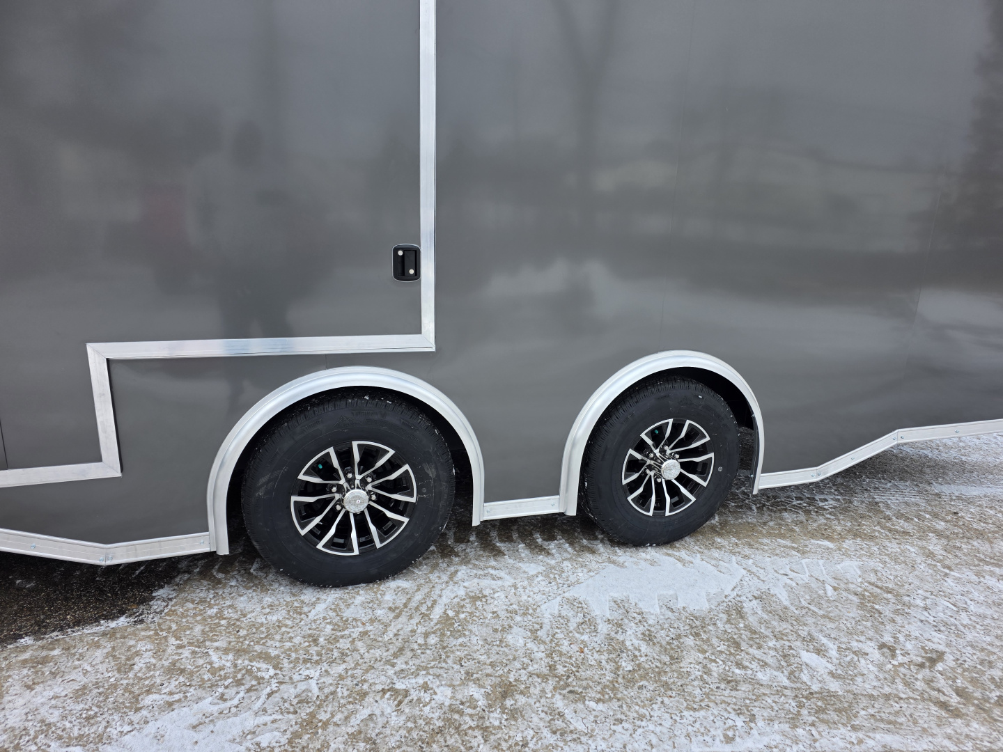 New 2026 Formula Trailers 8.5x24 CAR HAULER WITH ESCAPE DOOR 10K TORSION AXLE 7' INSIDE SXS UTV GOLF CART Cargo / Enclosed Trailer