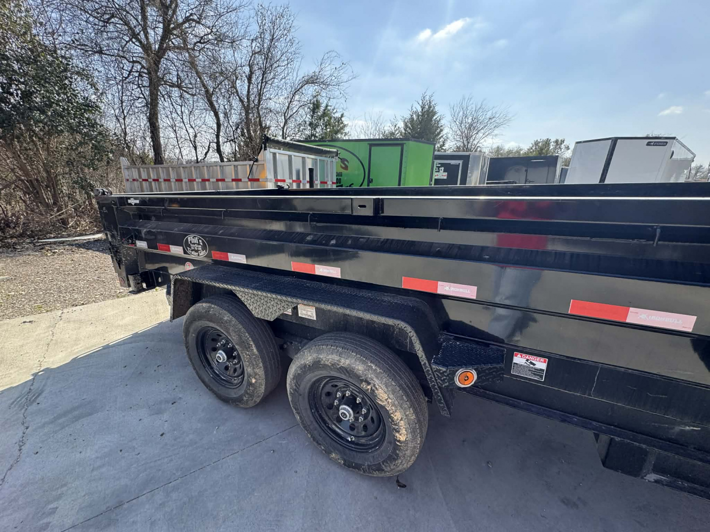 Used USED 2025 Iron Bull 83X16 Dump Trailer HYDRAULIC JACK