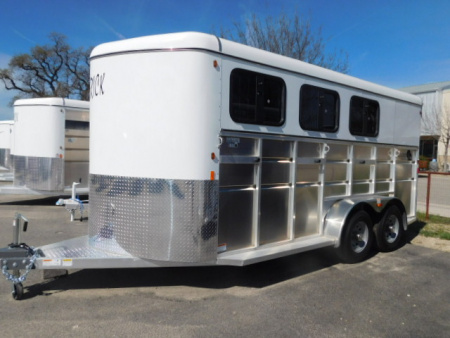 New 2026 Maverick Lite Dlx 3H Horse Trailer