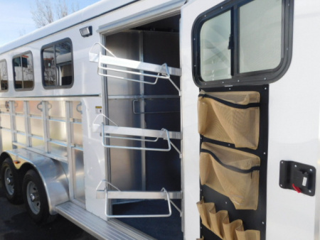 New 2026 Maverick Lite Dlx 3H Horse Trailer