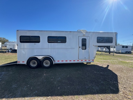 Used 2004 Shadow 2004 Shadow 3H GN W/ AC & Electric Horse Trailer