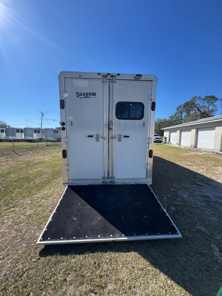 Used 2004 Shadow 2004 Shadow 3H GN W/ AC & Electric Horse Trailer