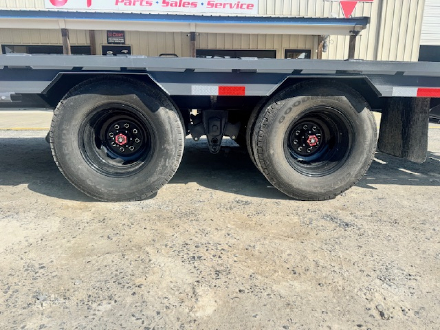 New 2026 Triple Crown Trailers TC GN25-30DT Equipment Trailer