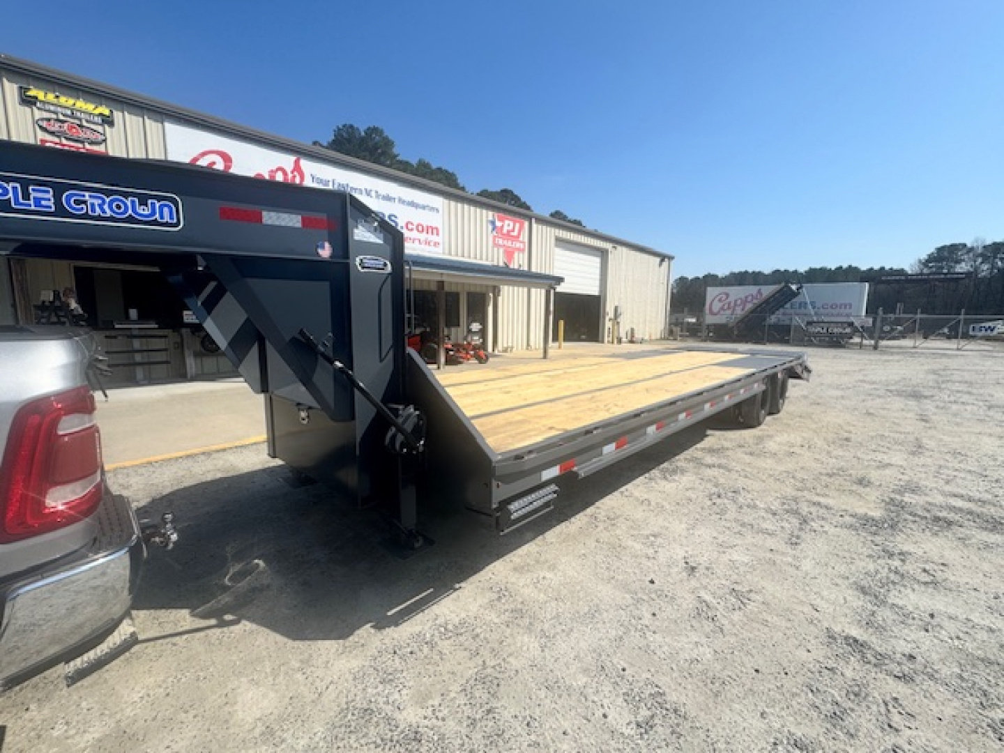 New 2026 Triple Crown Trailers TC GN25-30DT Equipment Trailer