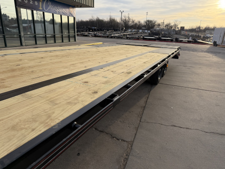 New #144080 2026 MP CUSTOM 25 X 102 TANDEM AXLE 14K FLATBED GOOSENECK W/ MAXX RAMPS & 14 PLY TIRES