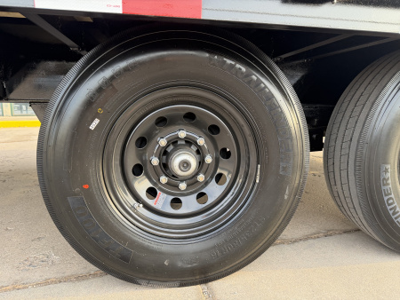 New #144080 2026 MP CUSTOM 25 X 102 TANDEM AXLE 14K FLATBED GOOSENECK W/ MAXX RAMPS & 14 PLY TIRES