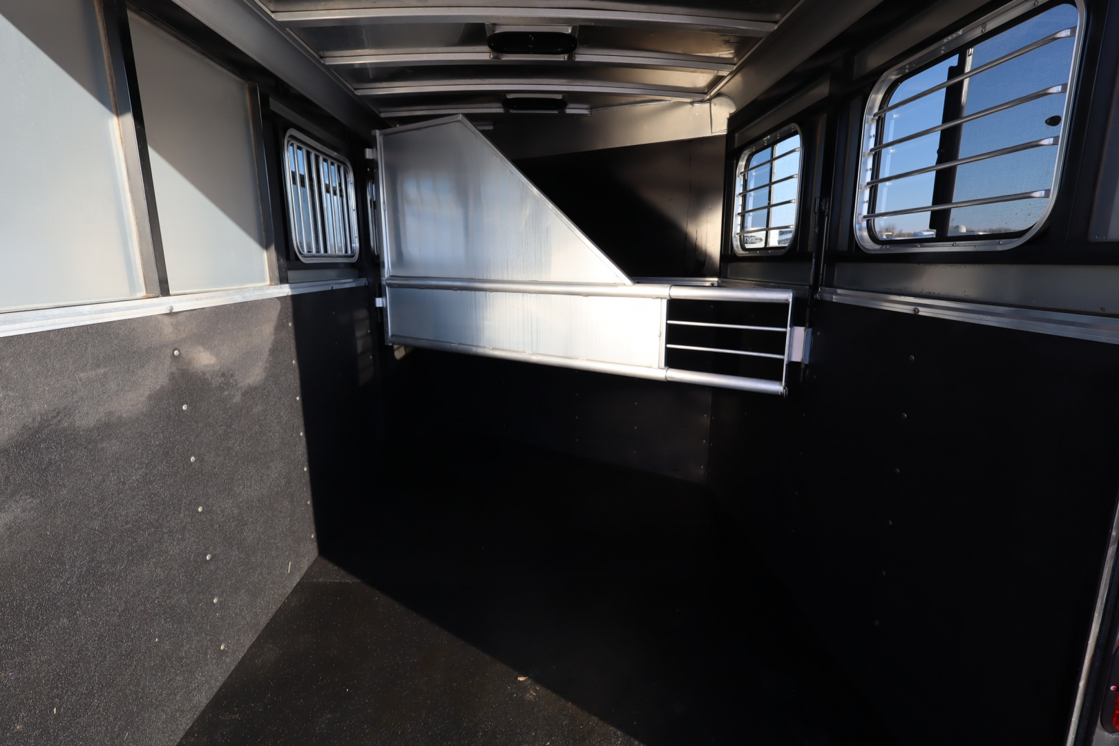 Used 2011 Adam 2 Horse BP Horse Trailer