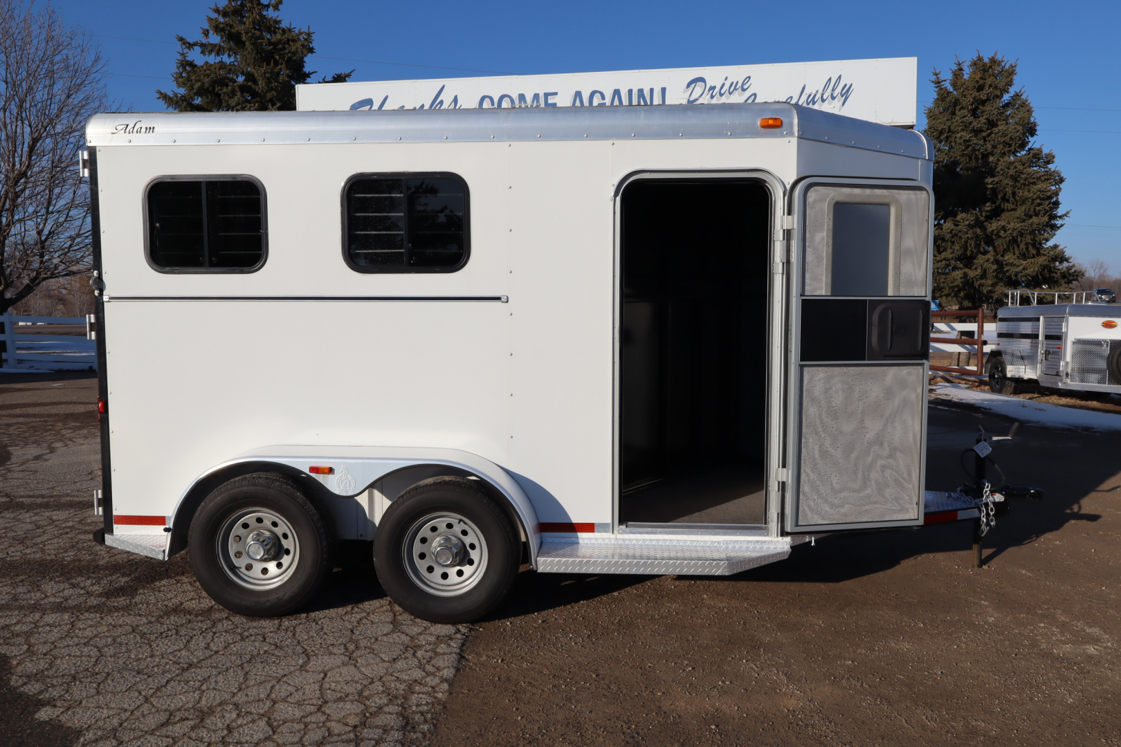 Used 2011 Adam 2 Horse BP Horse Trailer