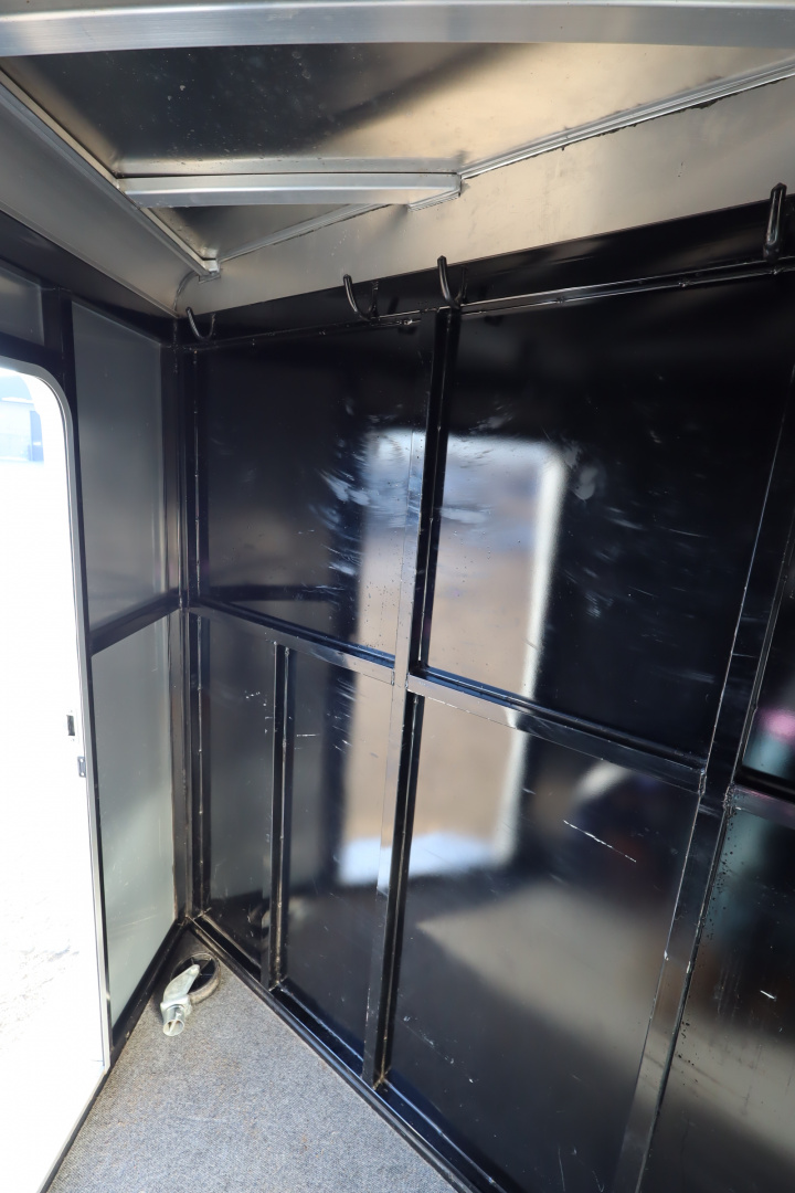 Used 2011 Adam 2 Horse BP Horse Trailer