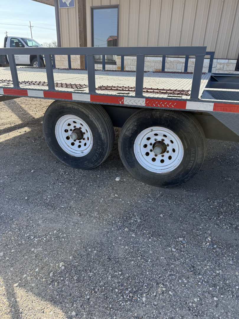 Used 2014 LeeAgra AV Tilt Trailer