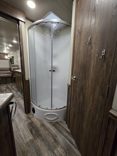 Used 2024 Merhow Stampede 3 Horse Living Quarter