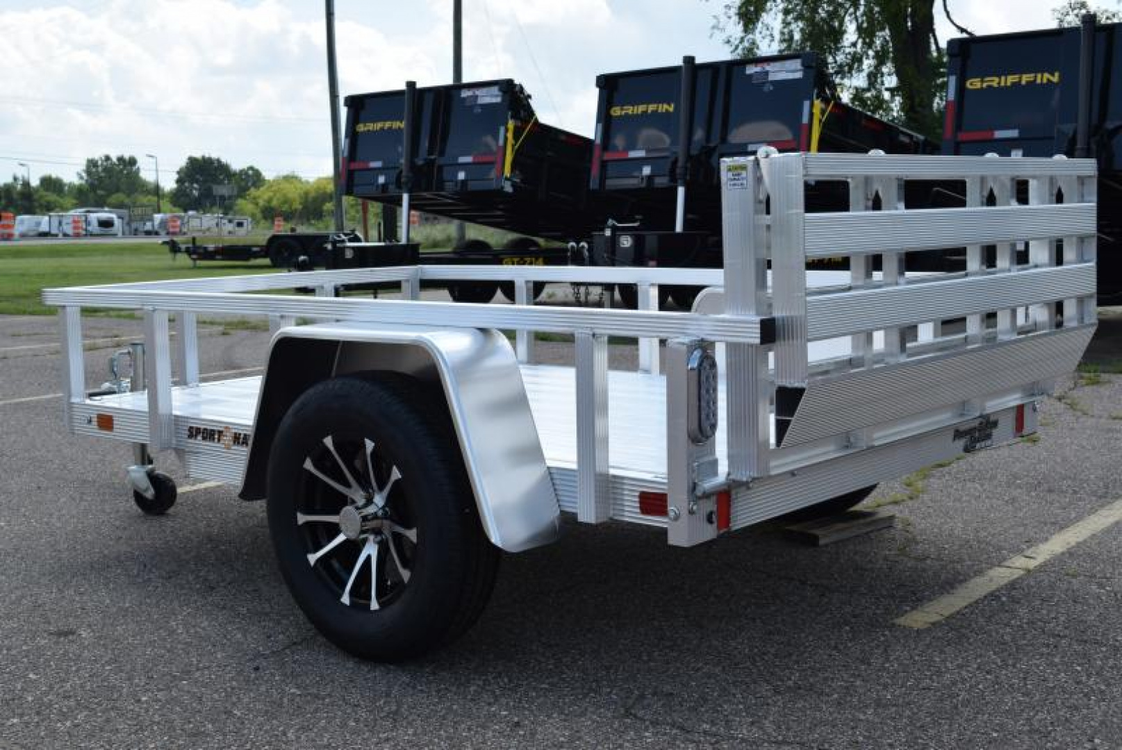 New SPORT HAVEN 5x8 DELUXE SERIES UTILITY TRAILER w/ BI-FOLD RAMP GATE