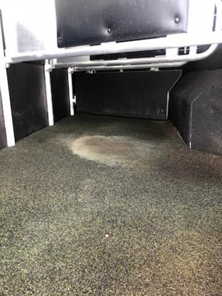 Used 2018 Merhow 4 Horse Living Quarter