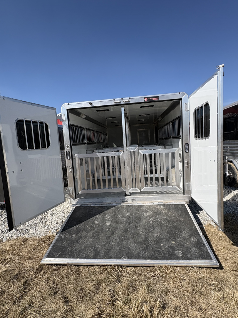 New (No Trade) 2026 Frontier Trailers 8x20 8 Pen Stock Low Pro Stock / Stock Combo Trailer