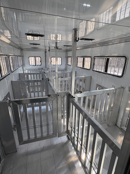 New (No Trade) 2026 Frontier Trailers 8x20 8 Pen Stock Low Pro Stock / Stock Combo Trailer